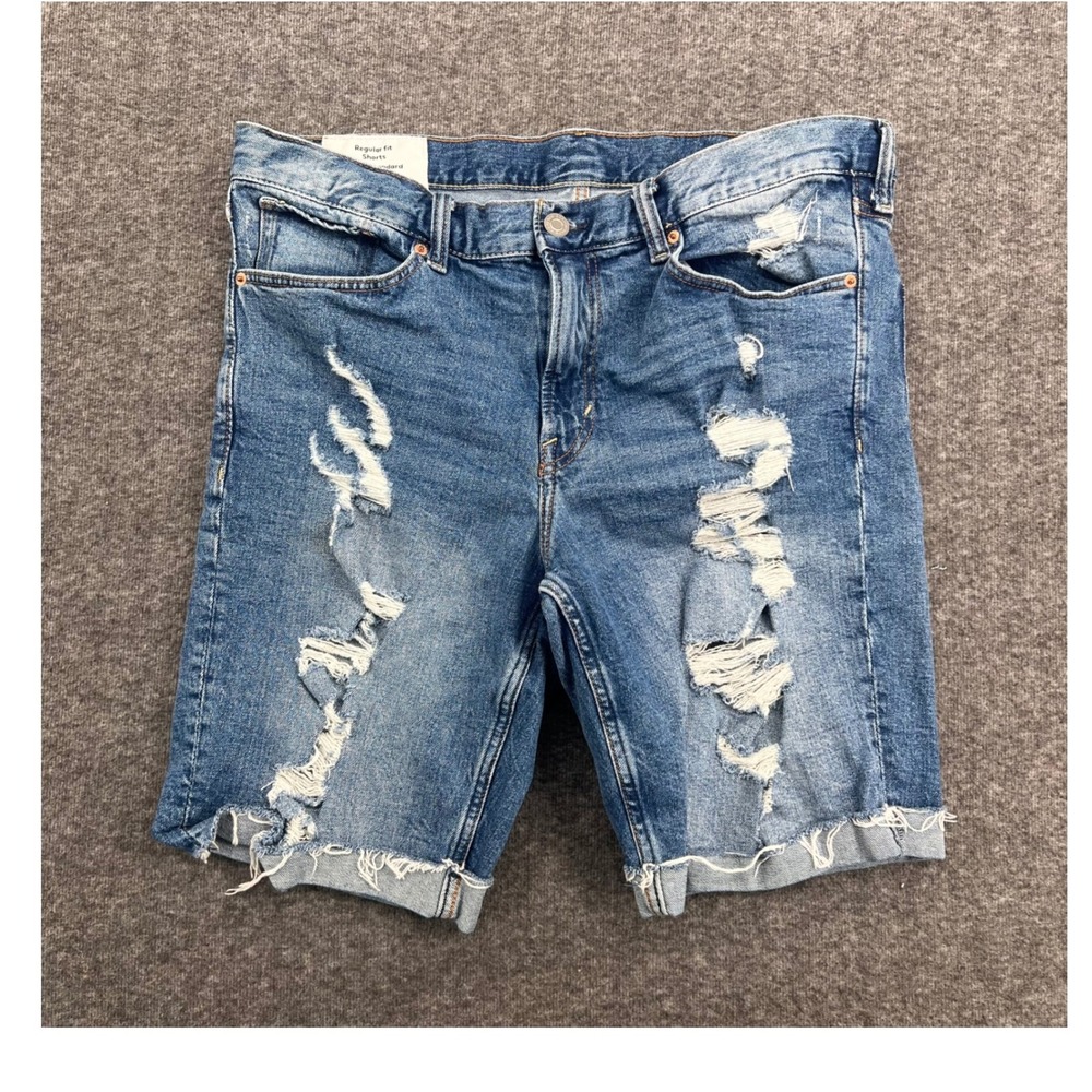 H&M Mens Regular Fit Distressed Denim Shorts Blue Medium Wash Size med Raw Hem‎